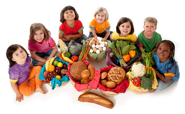 Kids and healthy food